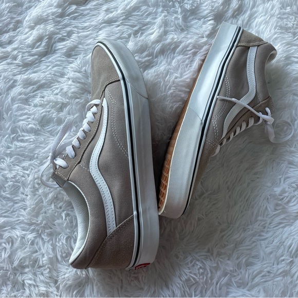 VANS Old Skool Lace Up Sneakers - Picture 11 of 11